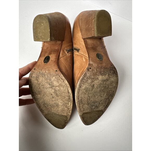 Frye Reina Western Desert Leather Bootie Size 8.5 - Picture 9 of 10